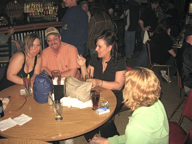 4-10 Hilliards Corner Lounge